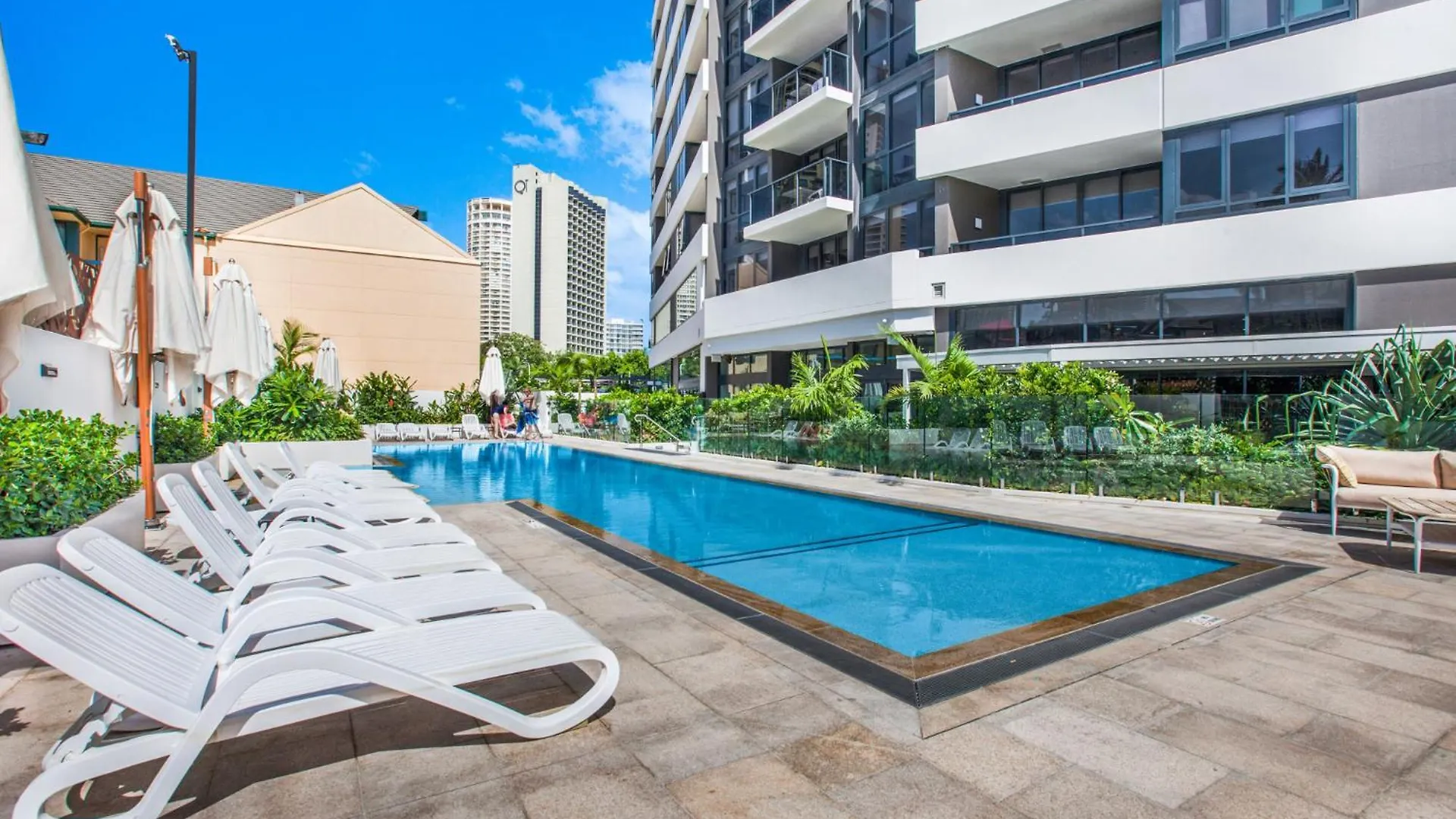 Surfers Paradise 2-Bed Near Beach With Pool & Gym Голд-Кост
